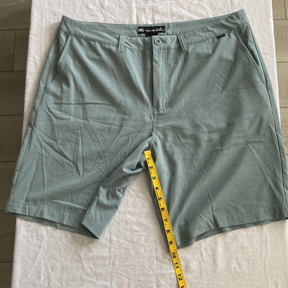 Travis Mathew Beck Shorts 38 - Picture 2 of 5